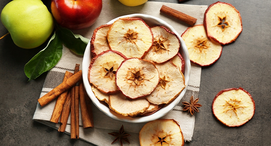 Chips de manzana al horno