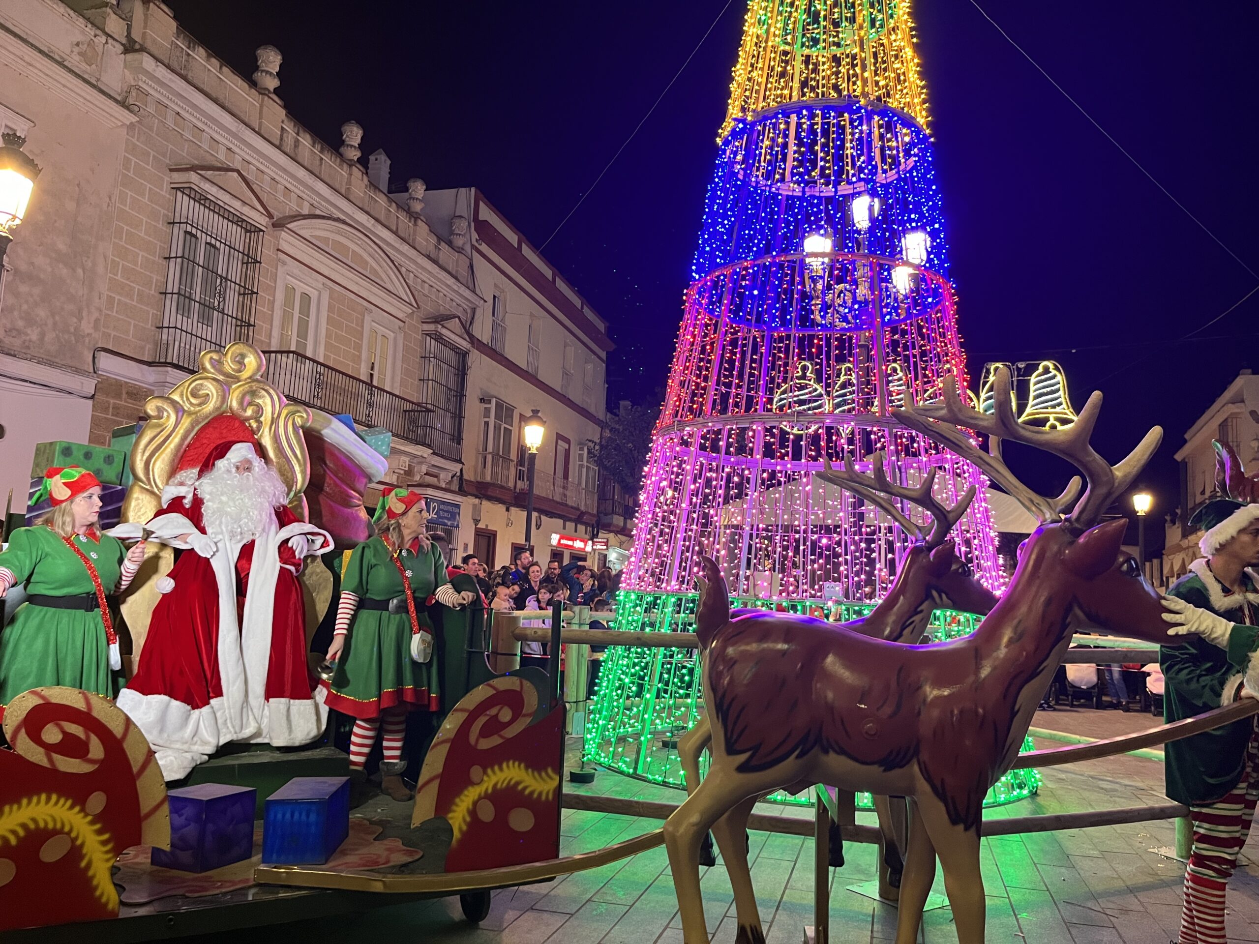 Pasacalles de Papá Noel en Cádiz