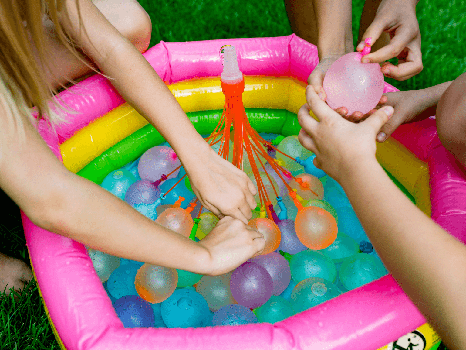 juegos de agua caseros verano con niños