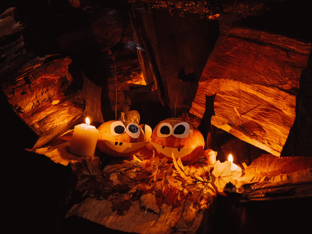 Manualidades terroríficamente divertidas: crea con tus hijos en Halloween