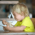hora de comer con niños: problemas y rabietas